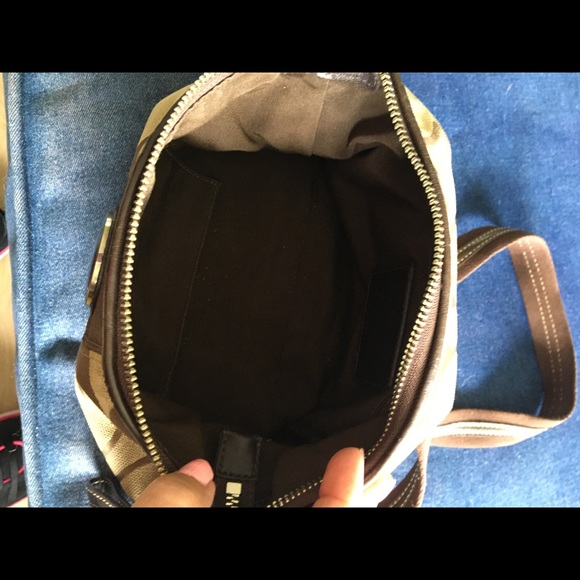 Coach Signature medium sized shoulder bag - Picture 8 of 9